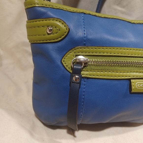 Coach crossbody - Picture 2 of 11